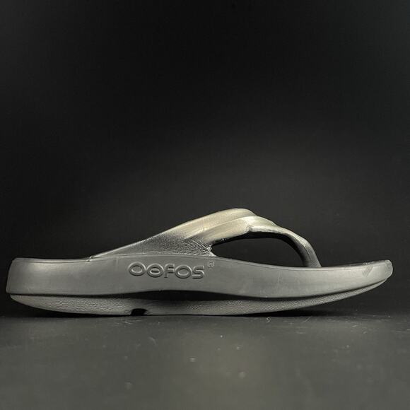 Oofos OOlala Luxe Womens 10 Thong Flip Flops Black Recovery Pain Relief Sandals - Picture 6 of 8